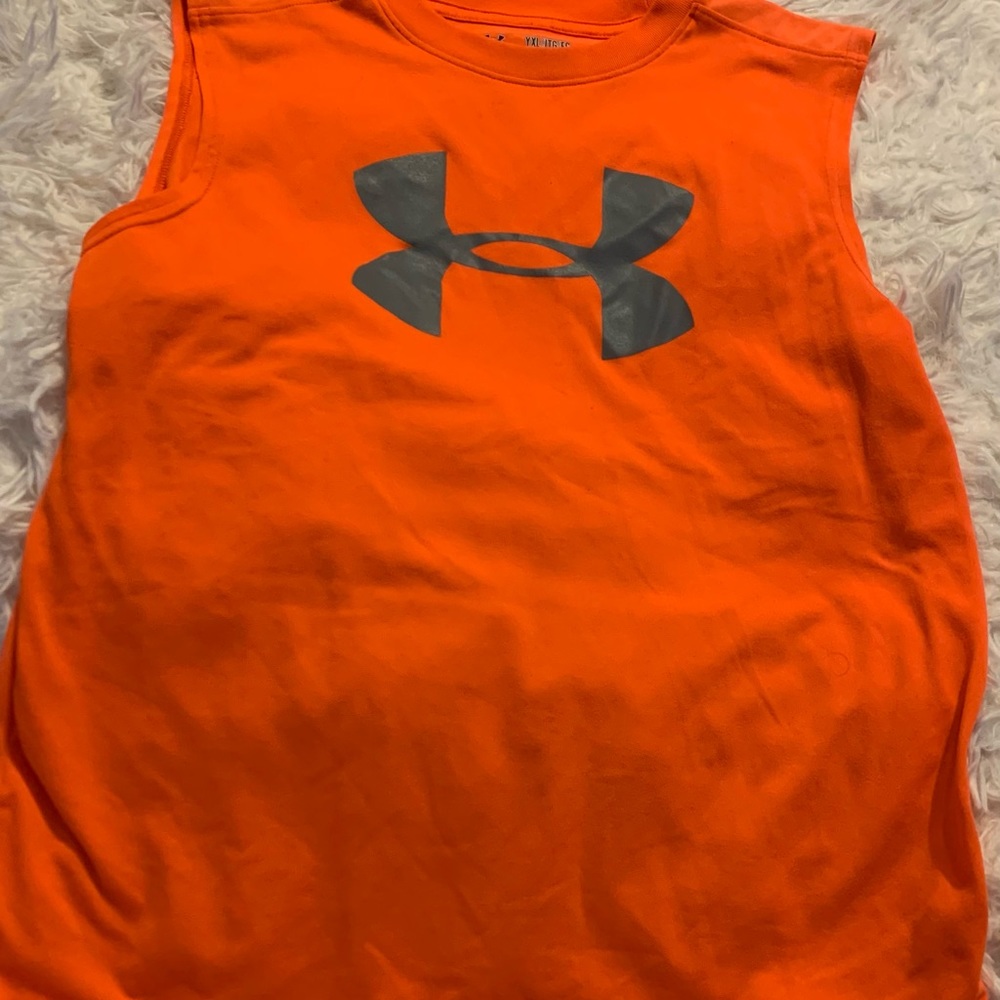 YXL Under Armour Sleeveless Shirt